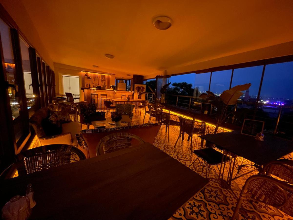 The Local Hostel & Guesthouse Istanbul Exteriör bild