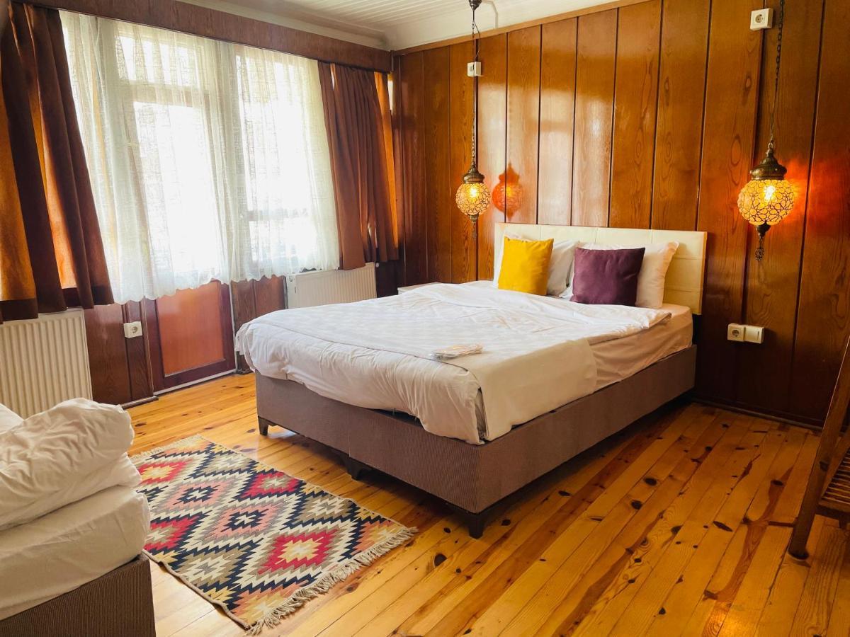 The Local Hostel & Guesthouse Istanbul Exteriör bild
